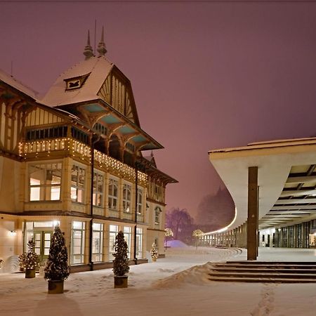 Kapsle Luhacovice Apartment ภายนอก รูปภาพ